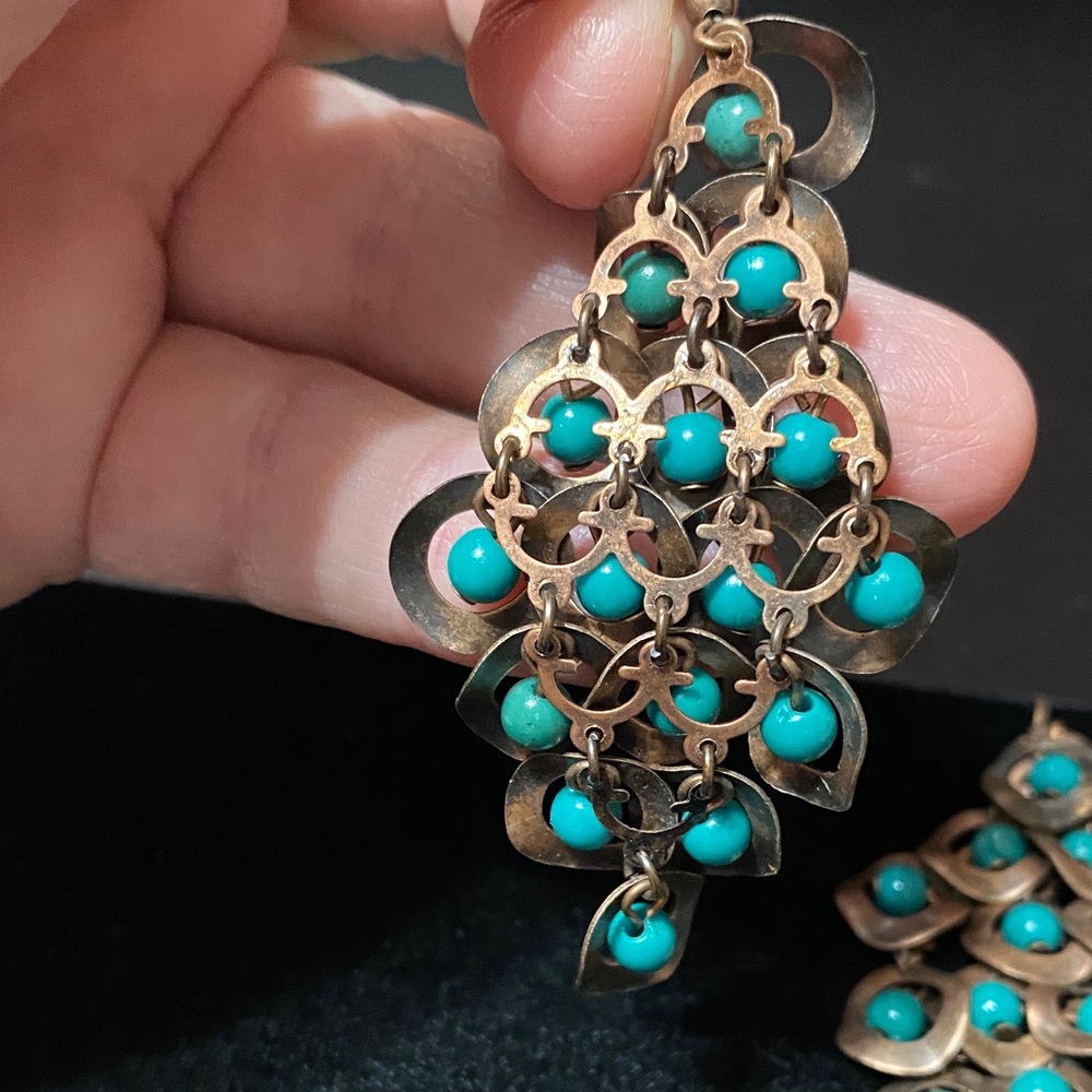 Elegant vintage Turquoise and metal Chandelier Earrings - Picture 8 of 16